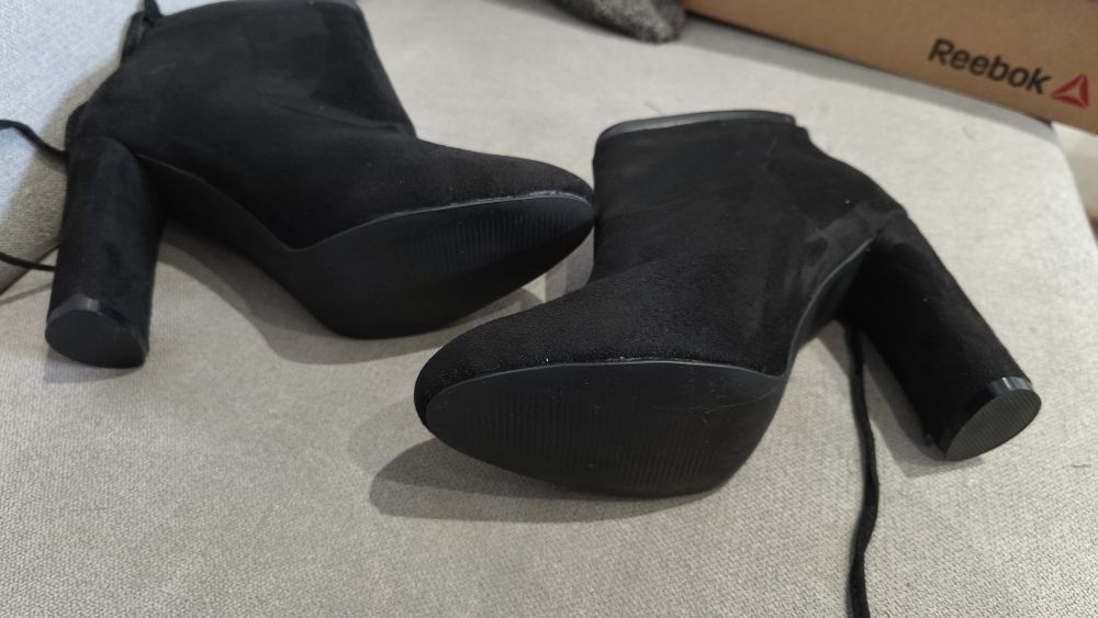 Велурени боти на ток 37 номер