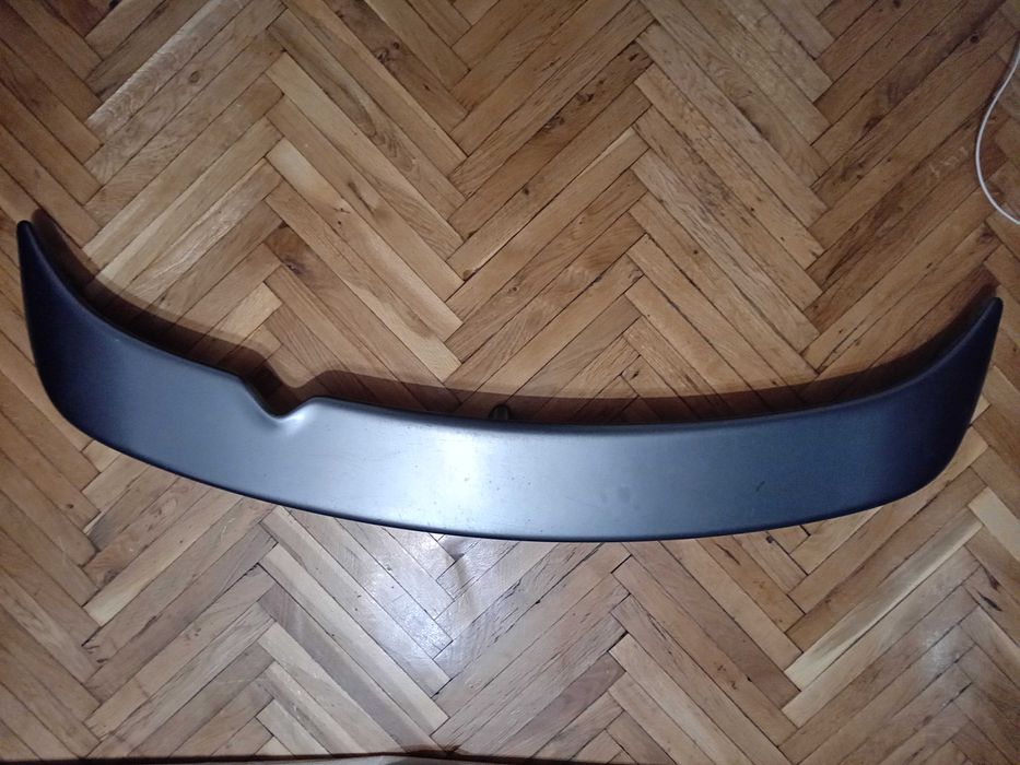 Спойлер за Рено Лагуна