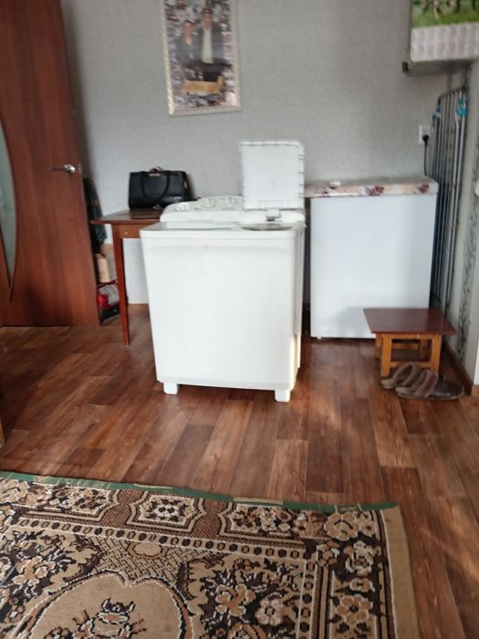 Продам стиралку полу автомат