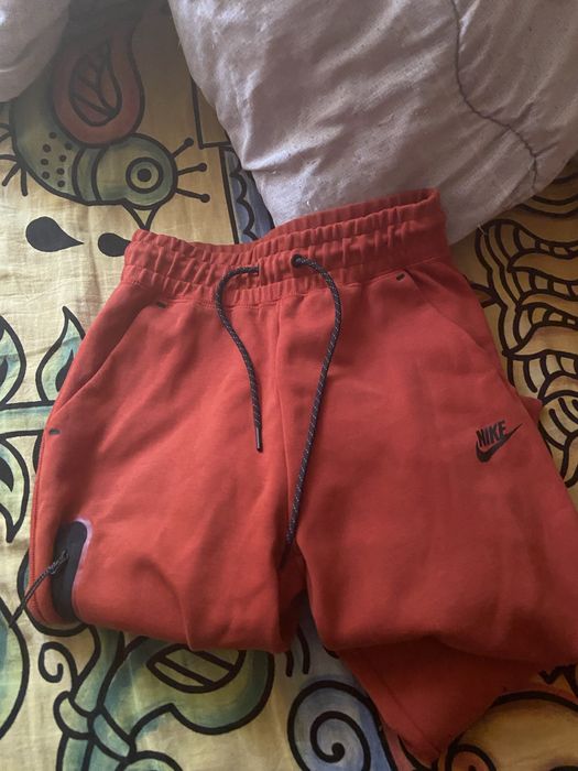 Дамско долнище nike tech fleece xs