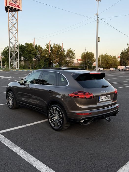 Porsche Cayenne Impecabil
