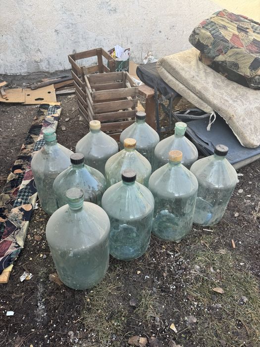 Продам бутыль стеклянный буу