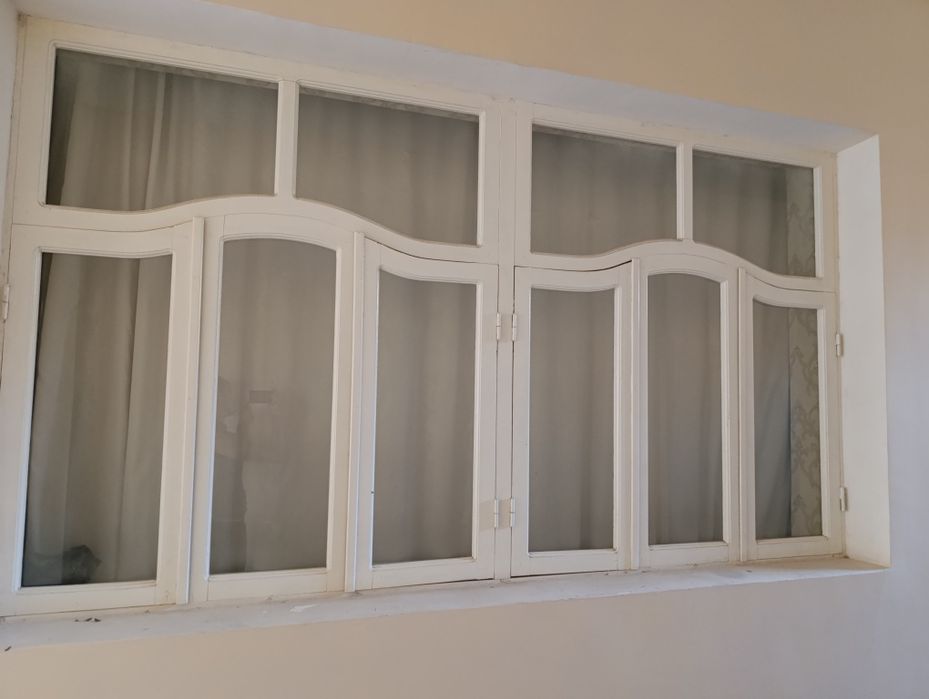 Sifatli Eshik deraza sotiladi shu hammasiga 1mln sifatli zor oynali