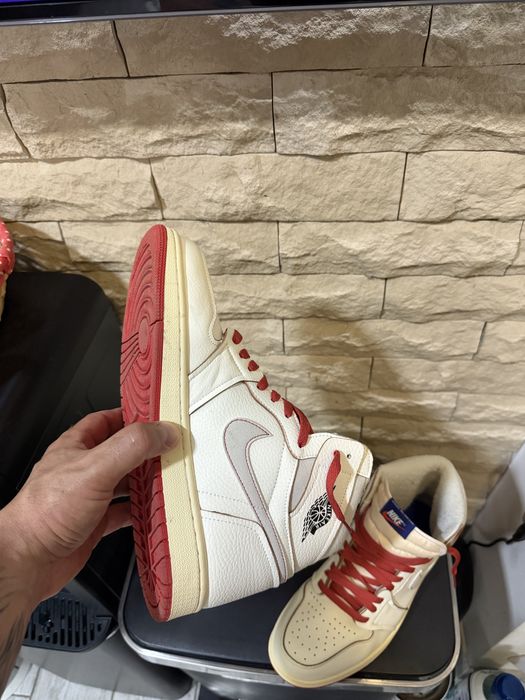 Air Jordan 1 High OG "Rare Air"