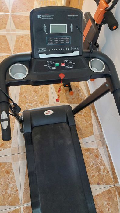 Banda de alergat electrica BodyFit Z3000