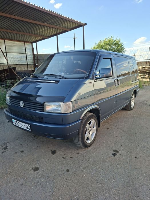 VOIKSWAGEN transporter