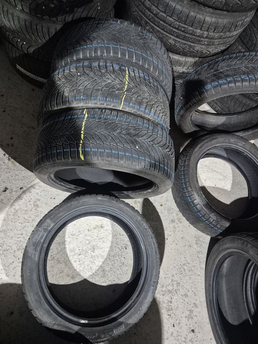 Vând cauciucuri 215/45/17 M+S set complet imp Germania//Nexen//