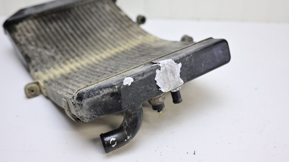 Radiator Apa Honda CBR600F F4 PC35 1999 - 2000