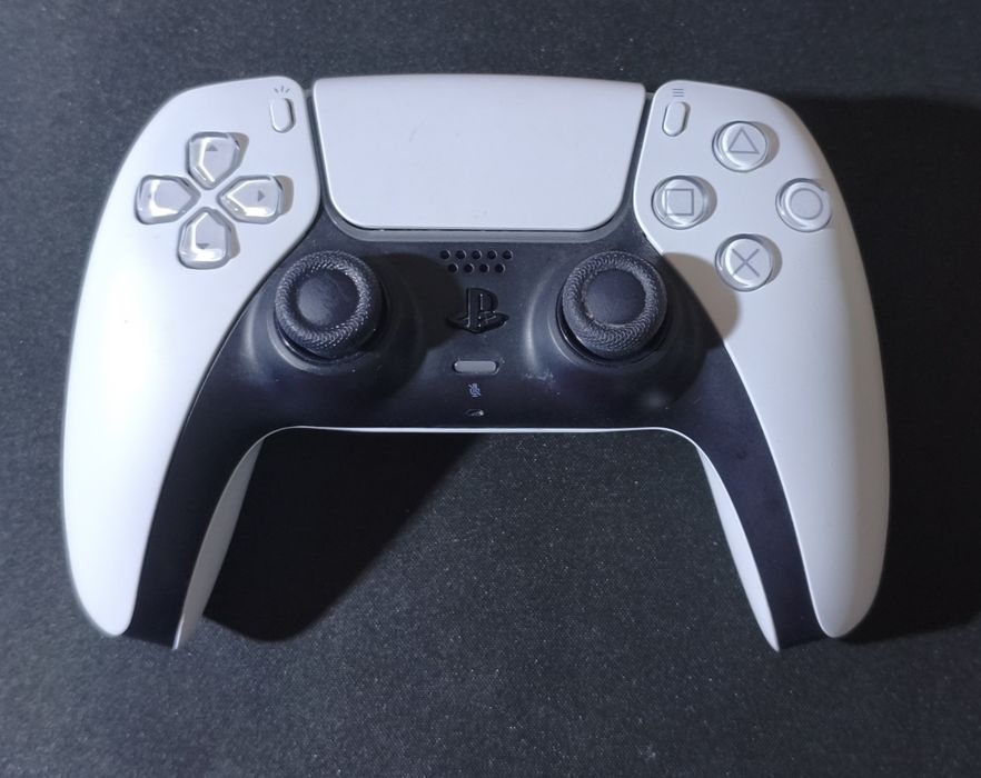Игры на ps5/4 и DualSense