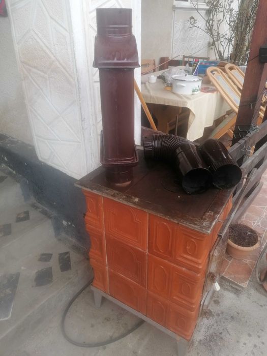 Soba de teracota cu plita