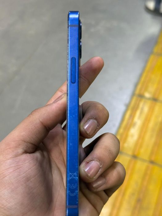 Продам айфон 12 256гб