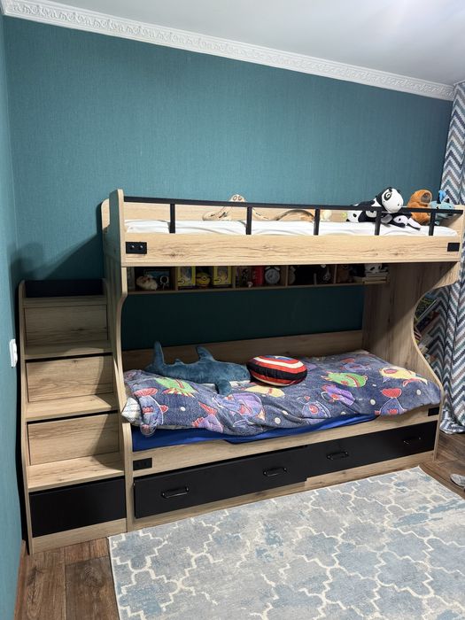 Двухярусная кровать