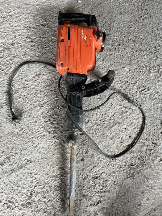 отбойник перфоратор