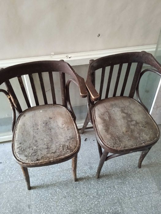 Виенски столове30 лева