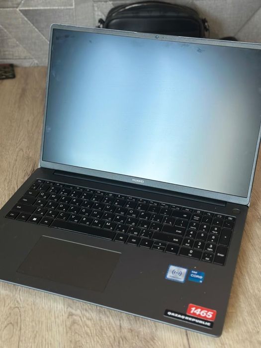 Продам ноутбук Huawei matebook D16