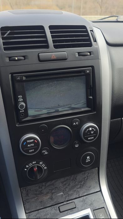 Suzuki Grand Vitara x30 4x4 navi trapa full