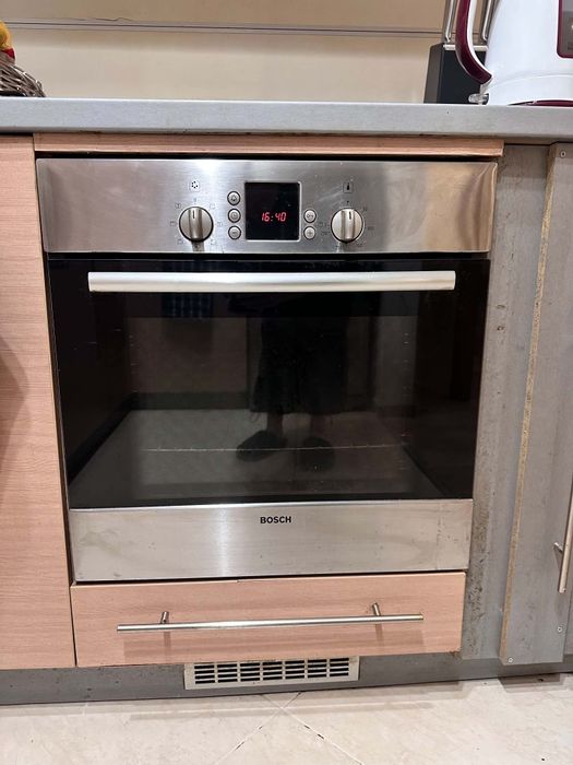 Фурна Bosch / керамичен котлон Bosch 60 см