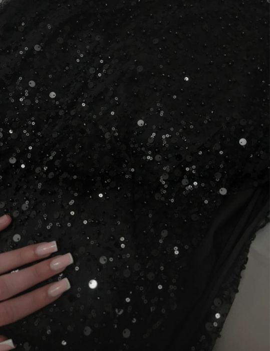 Rochie neagra cu paiete