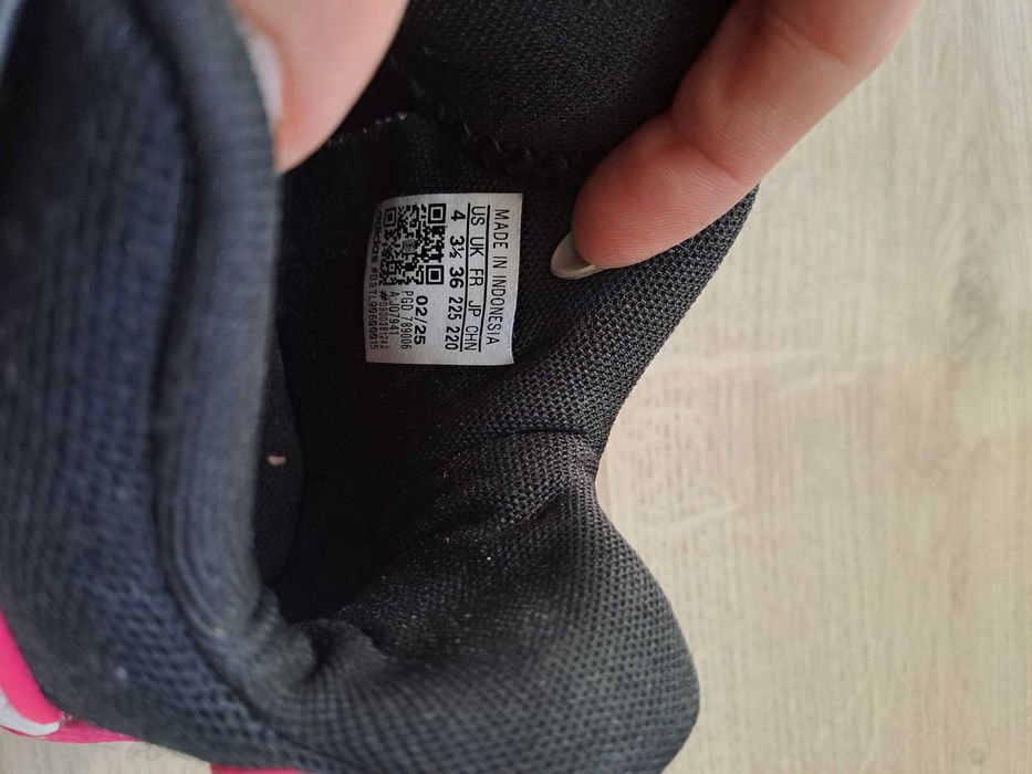 Маратонки за момиче