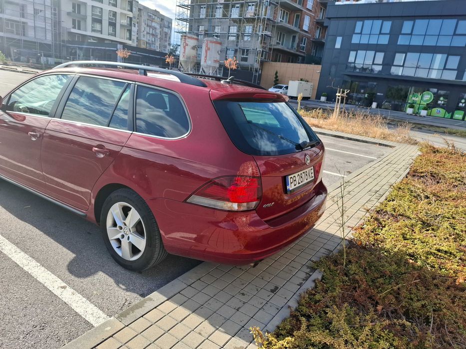 VW GOLF 6 комби 1.6 105кс 2011г