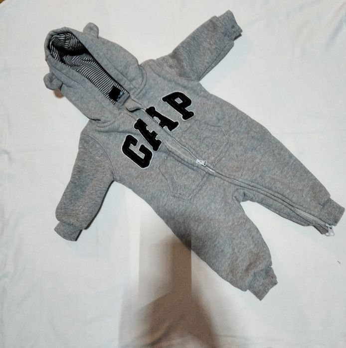 Комбинезон Gap продам