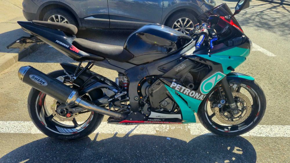 Yamaha YZF R6 RJ09 2004