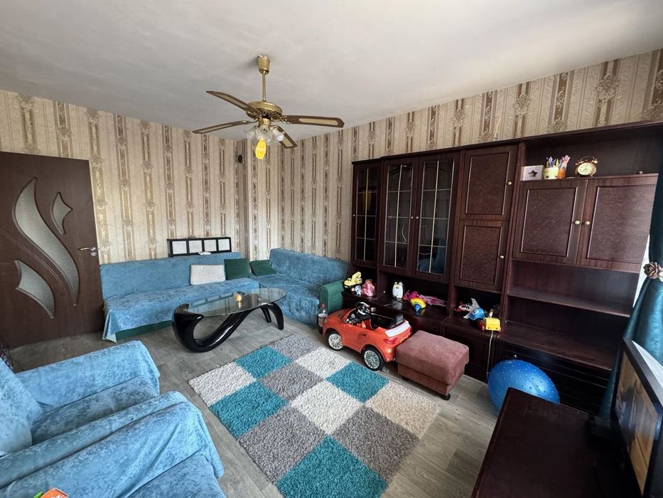 Дава се под наем Тристаен апартамент в София, Ботунец - 103 кв.м за 408 € - Снимка #2