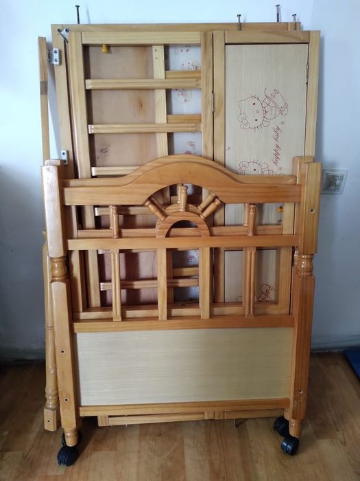 Манеж и стулчик .ватцап пишите