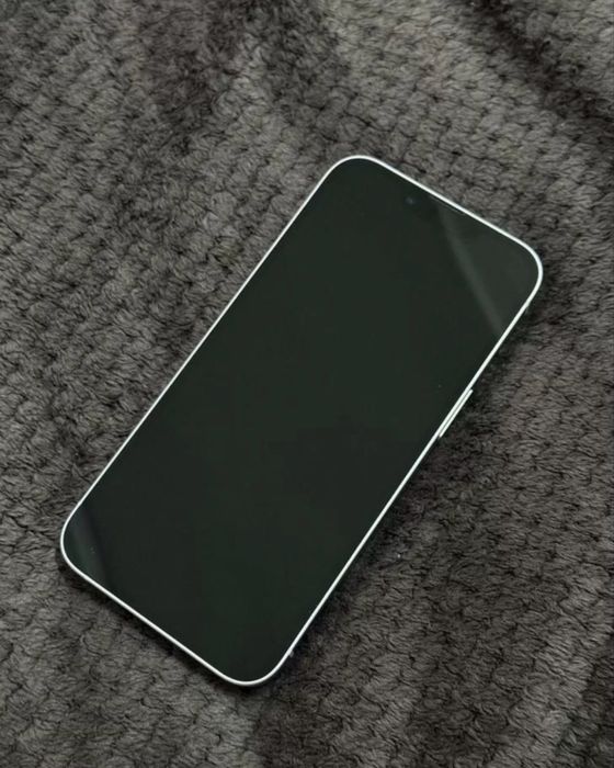 14 айфон оригинальный