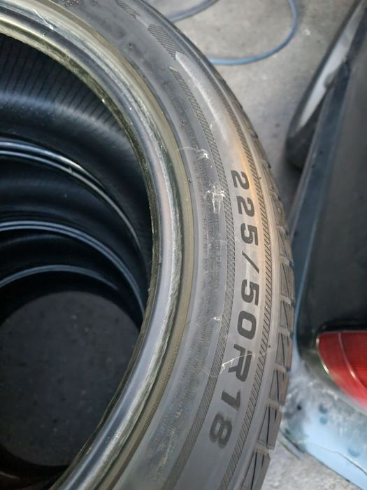 Продам 225 50 R18