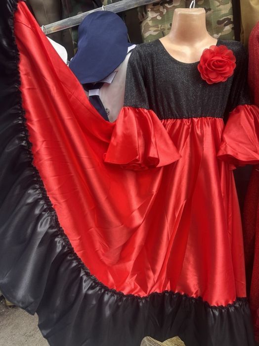 Продам детское испанское платье