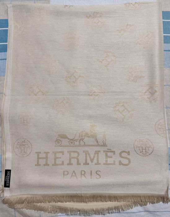 Фин двулицев шал Hermes
