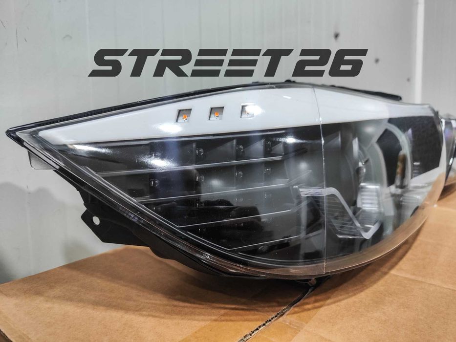 Set Faruri LED si Stopuri dinamice BMW Seria 3 E90 LCI (2008-2011)