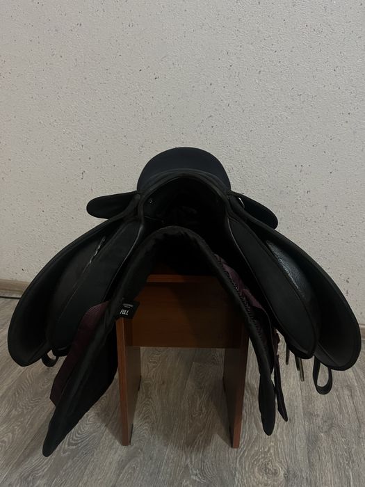 Седло для лошади