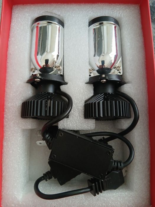 Автолампа. H4/LED Hi/Lo Projector Lens