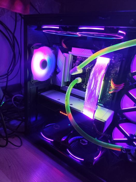 Видео карта Rx 6700xt 12 GB