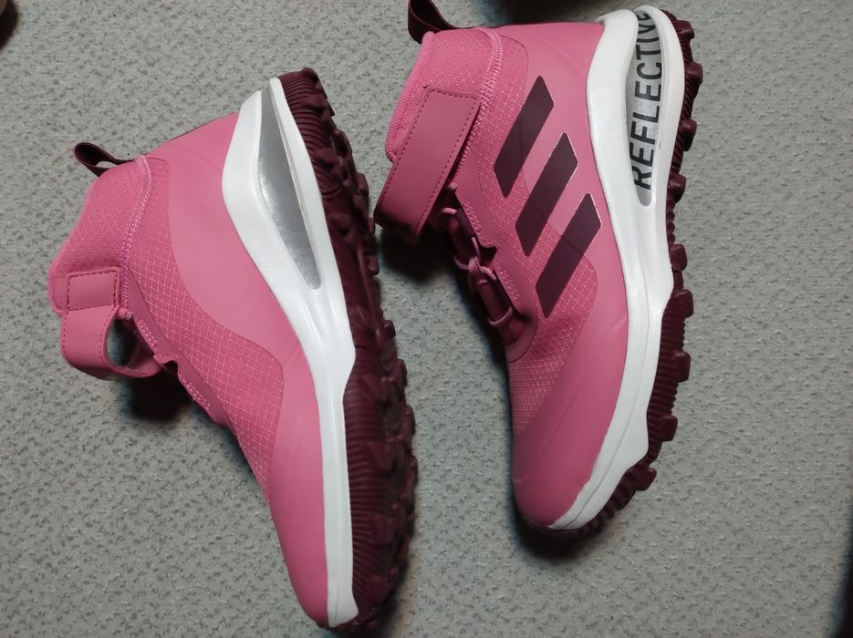 Ghete adidas fortarun fete