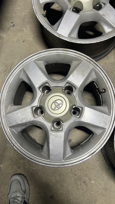 Диски на Land Cruiser 100, 105 GX