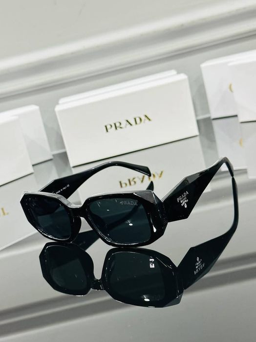 Мъжки и Дамски слънчеви очила