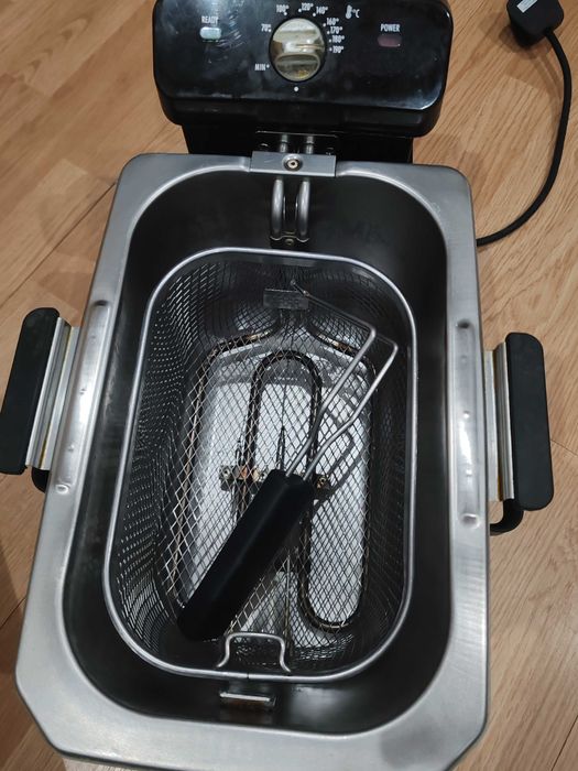 Фритюрник DeLonghi