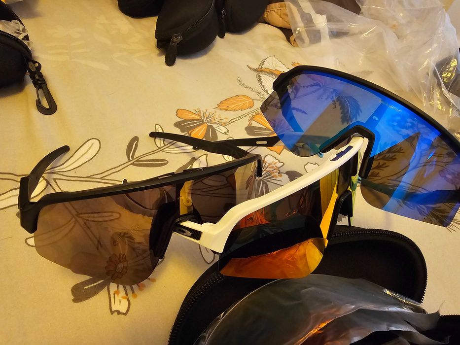 ochelari ciclism noi diverse culori cu 3 lentile si toc