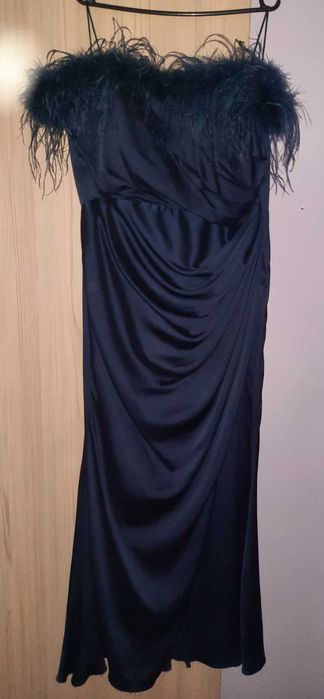 Официална рокля с пера