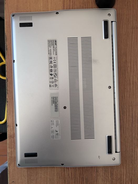 Acer Swift       )