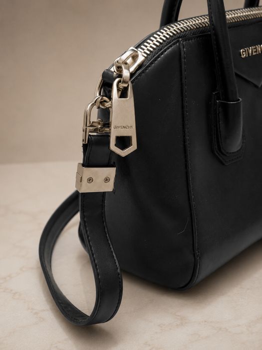 Geanta Givenchy