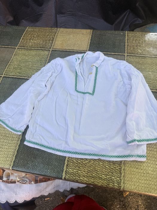 Ie traditionala  pentru copii este foarte veche