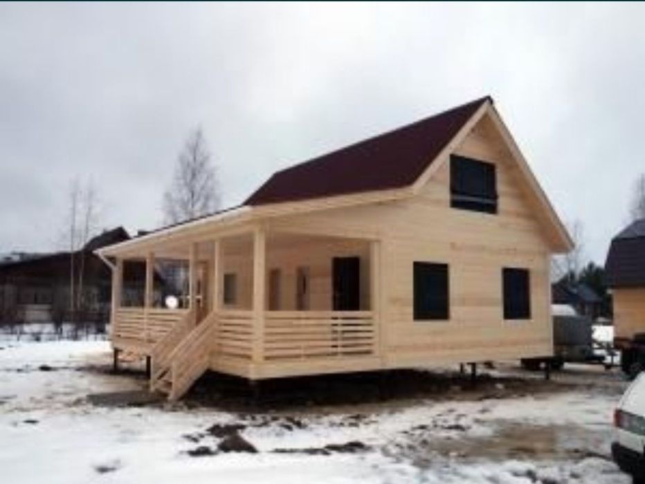 Vând și construiesc căsuțe din lemn