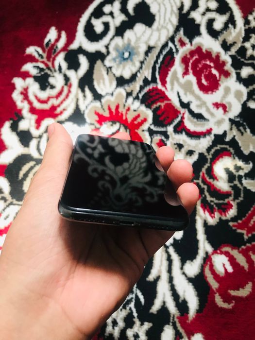 Iphone X qora rang