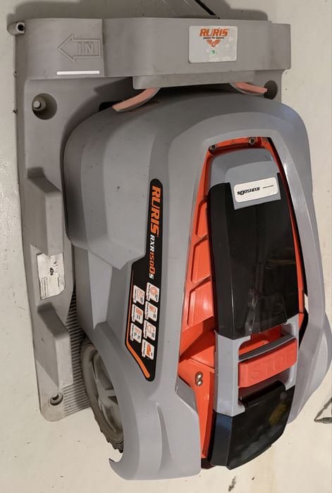 Robot de tuns iarba Ruris RXR1500S