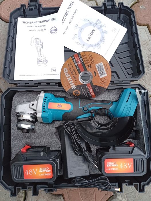 Vând flex cu baterii