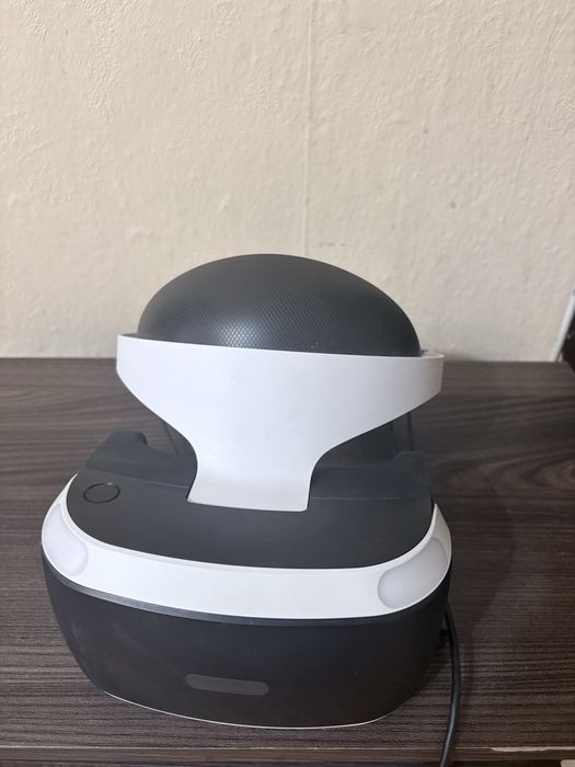 Playstation 4 pro(с игри) и VR с контролери